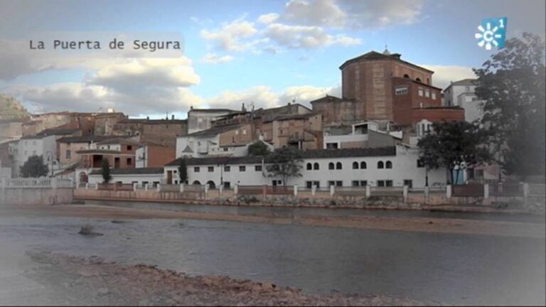 ¡Descubre el increíble patrimonio del Ayuntamiento de Puerta de Segura!